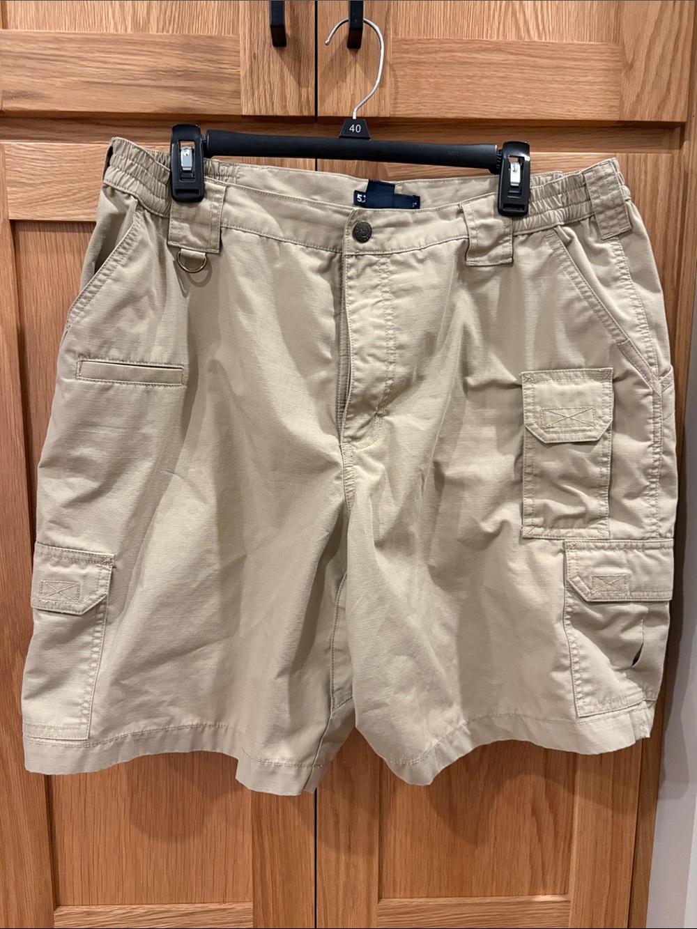 Men's size 38 5.11 Tactical Cargo Shorts - Tan